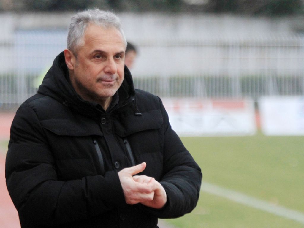 Αποχώρησε ο Βοσνιάδης