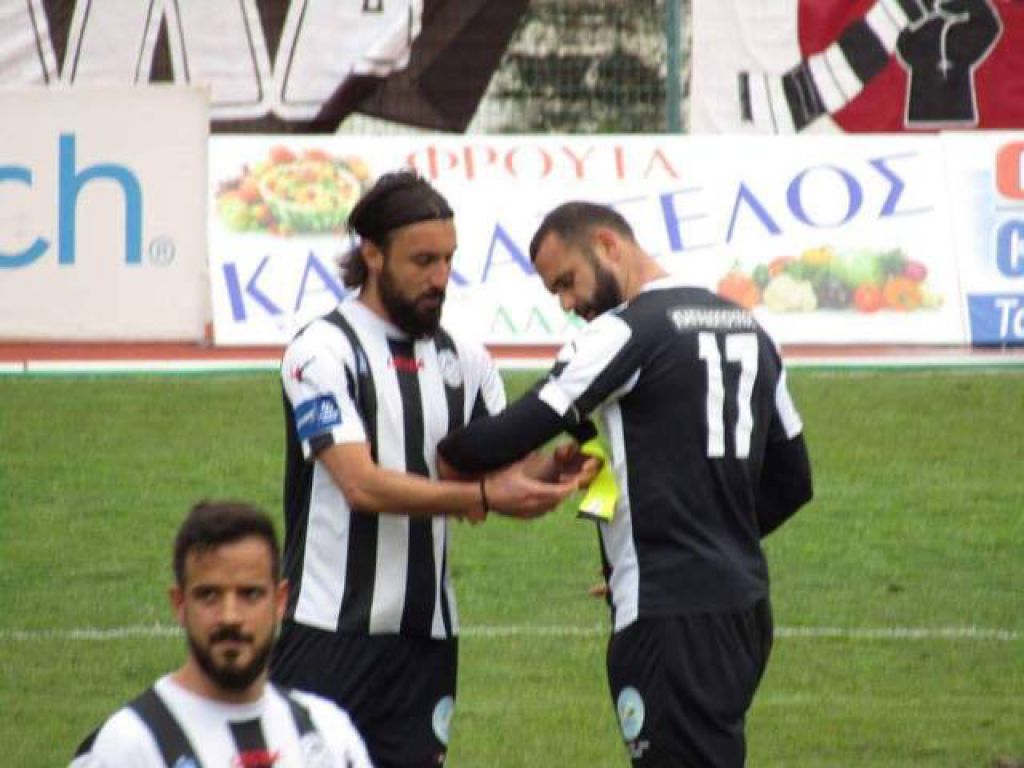 Αρχηγός ξανά