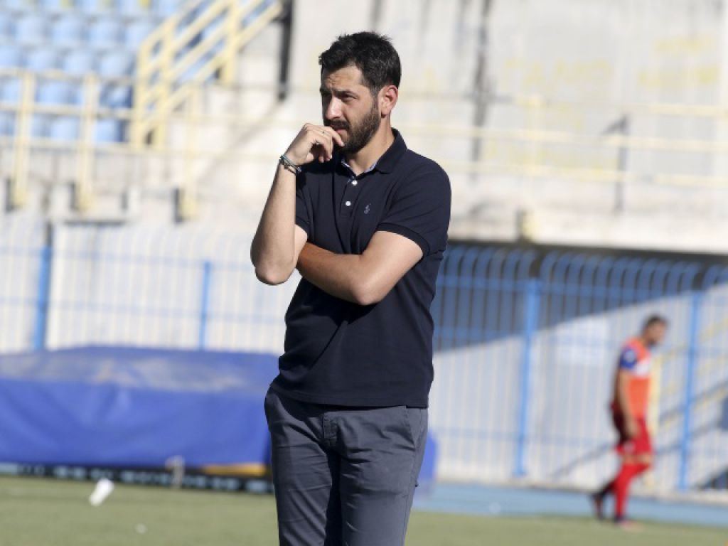 «Να κρατήσουμε τους δανεικούς»