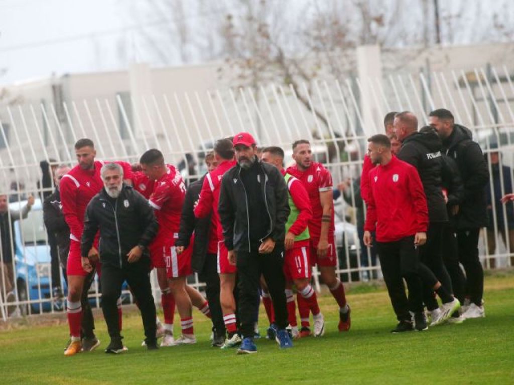 Τρίποντο τρεις μήνες μετά