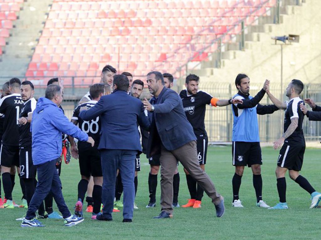 Δοκιμάζει ο Παπαστεριανός