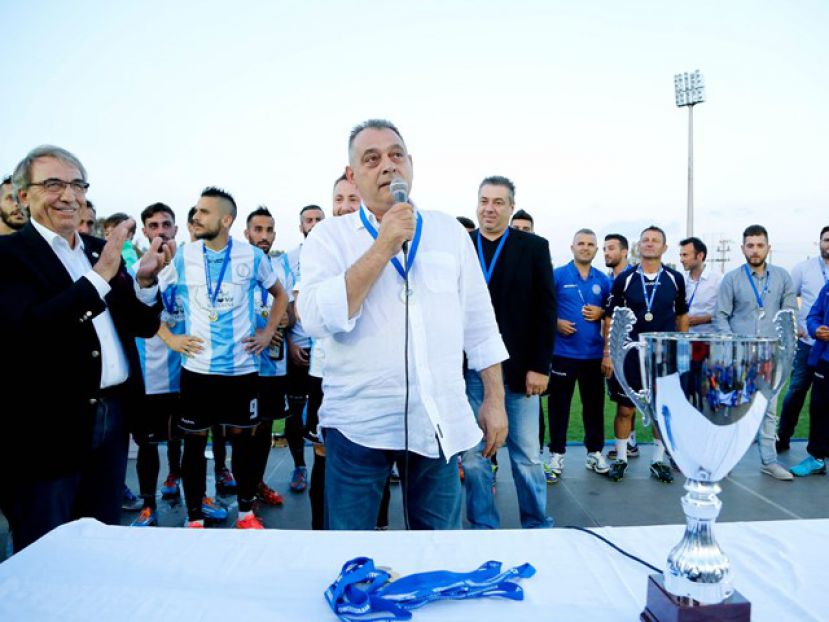 «Σκέφτομαι αποχώρηση»