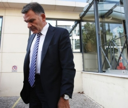 «Κοντός και μικρός σε όλα ο Κούγιας»