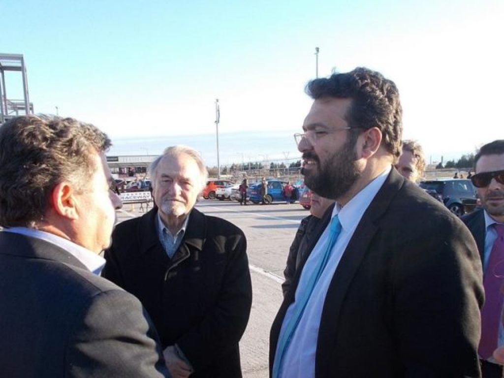 «Βοηθήσαμε να μη διαλυθεί»