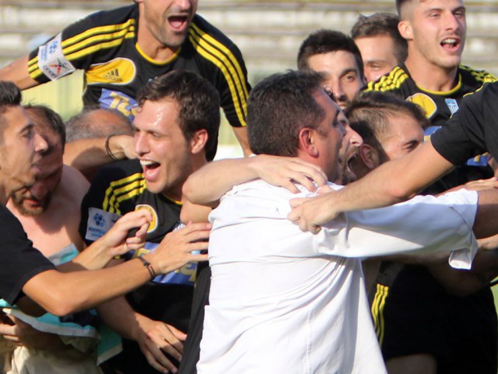 Συνεχίζει… μόνος!