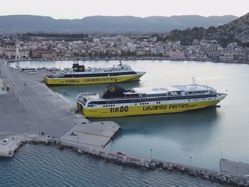 «Δεμένη» στο λιμάνι η Ζάκυνθος