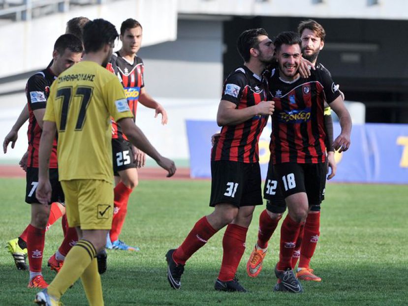 «Καλά κάνει και παίζει»!