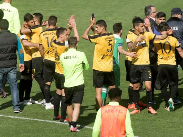 Ξεκαθαρίζει για Ταυλαρίδη