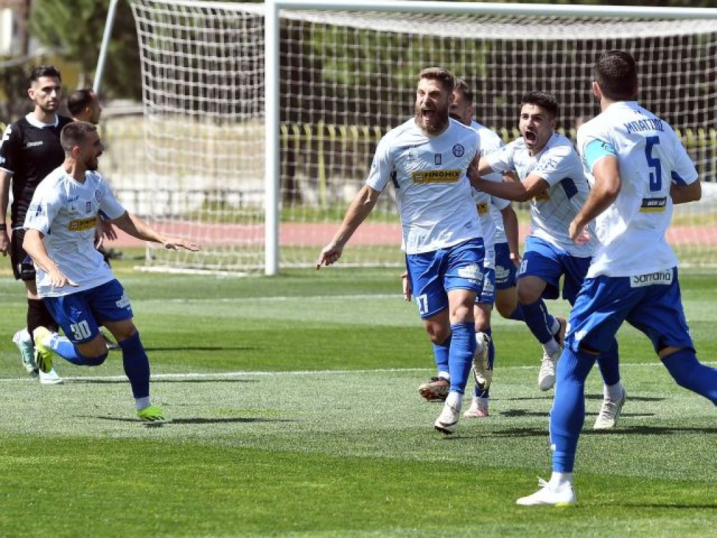 Διέλυσαν την Καλαμάτα τα Χανιά