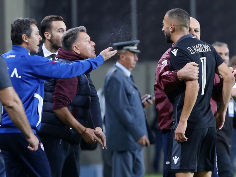 «Μ’ έχει φτύσει κι εμένα» (video)