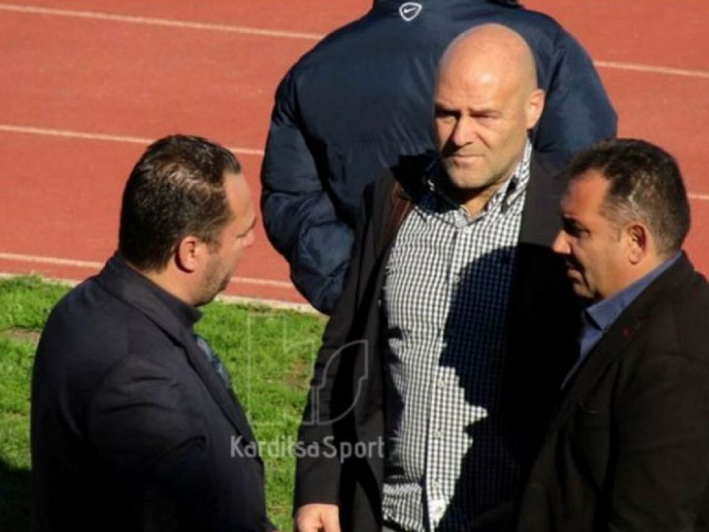 Επιστρέφει και ξεκινά τον σχεδιασμό