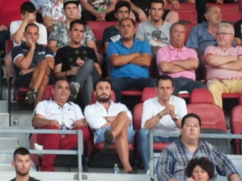 Παρέα Μπούρμπος – Καρυπίδης