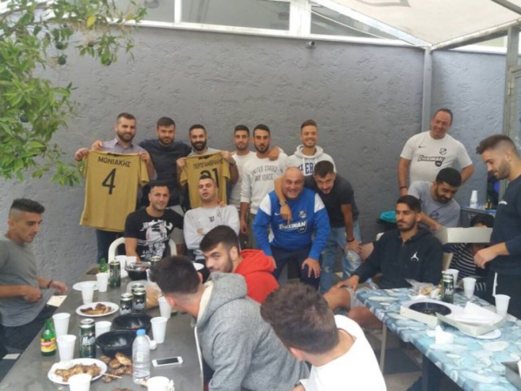 Κοντυλιές και… χαμός! (videos)