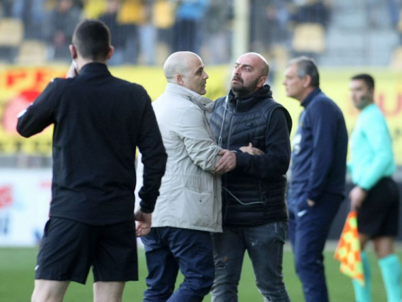 «Στην οικοδομή τους έχουμε;»