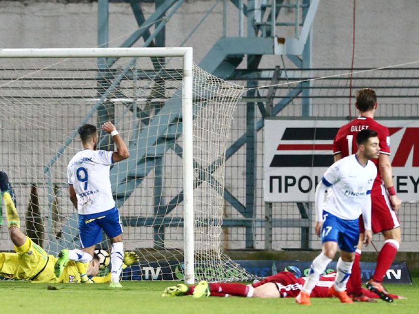 Η “σύμπλευση” έσπασε παράδοση