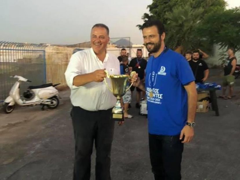 Παρελθόν ο Σκύβαλος