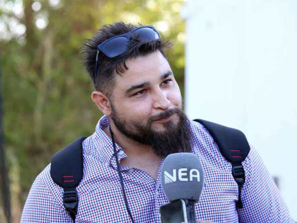 «Θέλουμε τον κόσμο δίπλα μας»