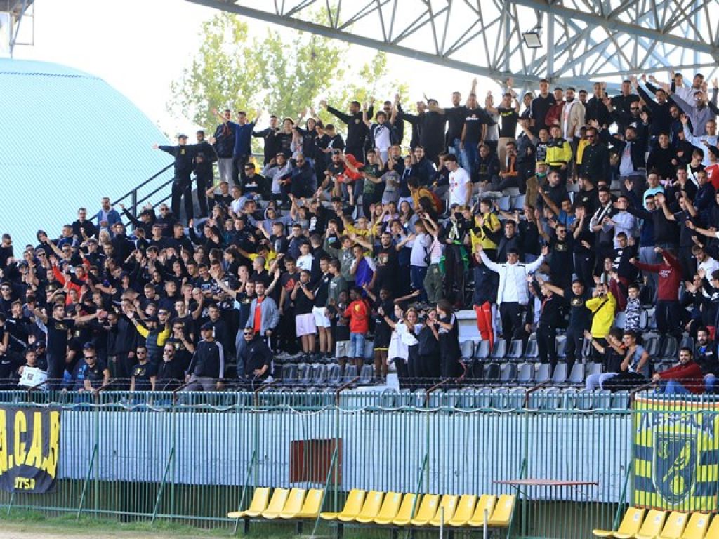 Μετατέθηκε με Ολυμπιακό Βόλου