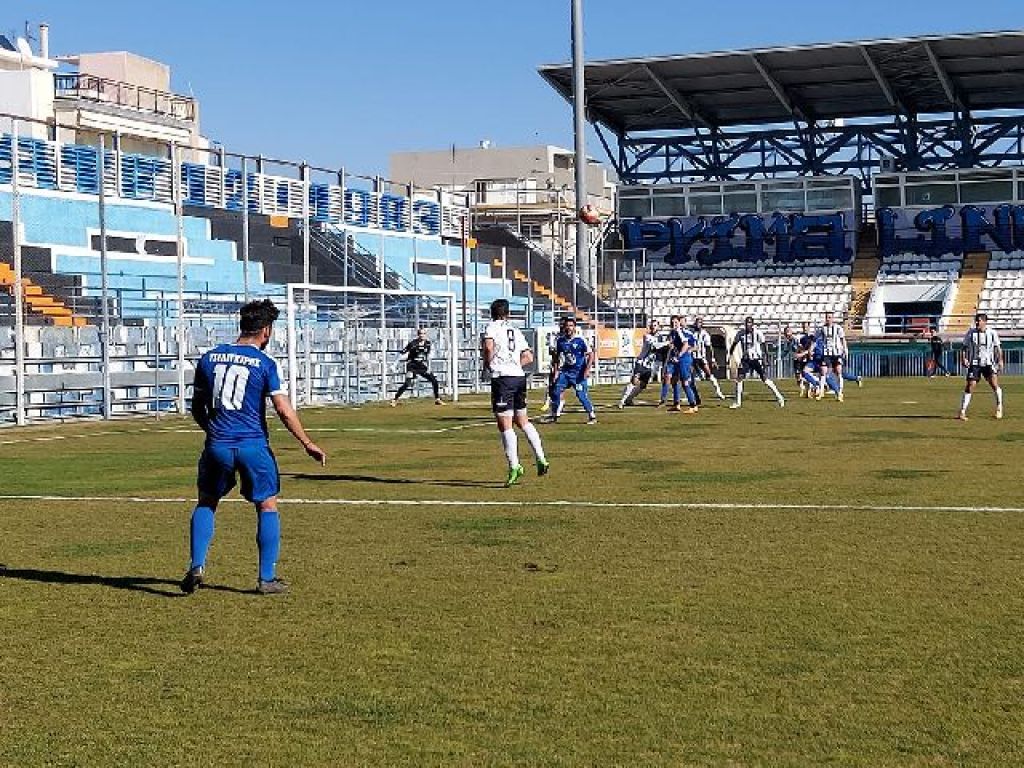 Ντεμπούτο με ισοπαλία