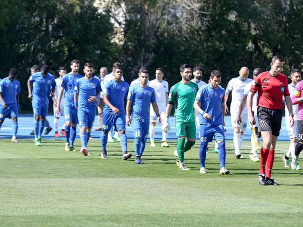 Αναζητά συμπαίκτες