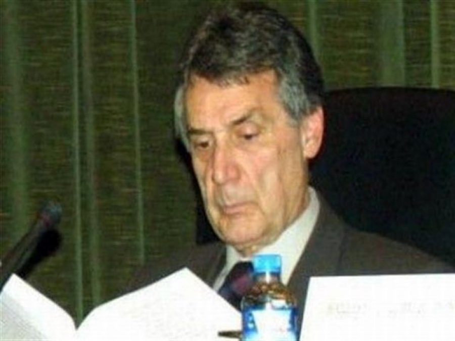 Υποβάλουν παραιτήσεις Φάκος, Αντωνακάκης