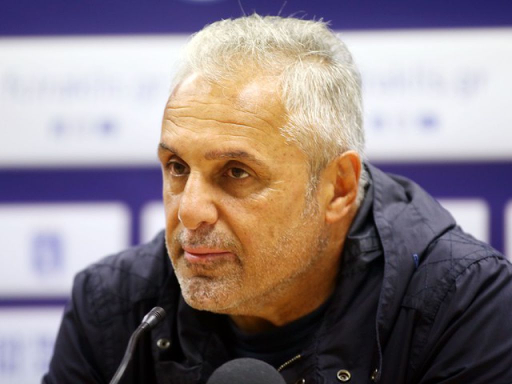 «Ας επανέλθει η ηρεμία και το ποδόσφαιρο θα βρει το δρόμο του»