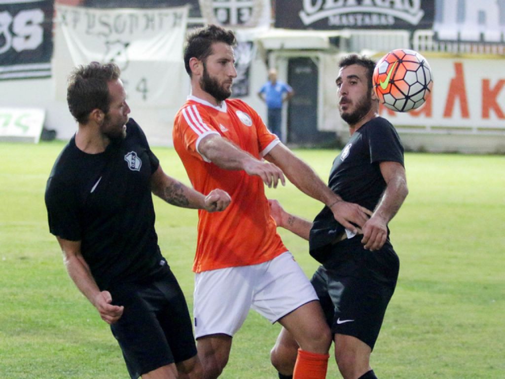 Φιλική νίκη με τους Νέους