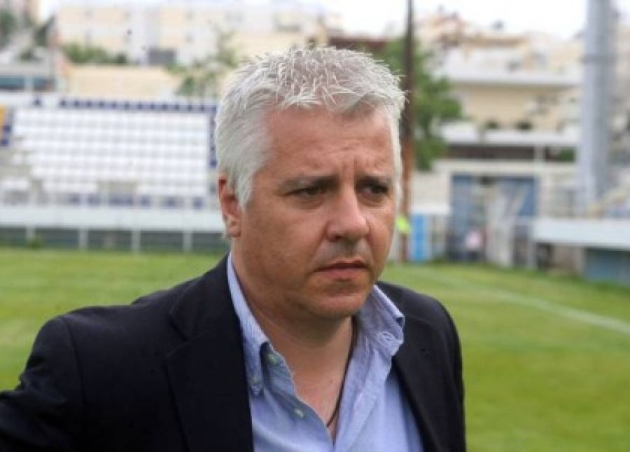 Μπαίνει στο γήπεδο