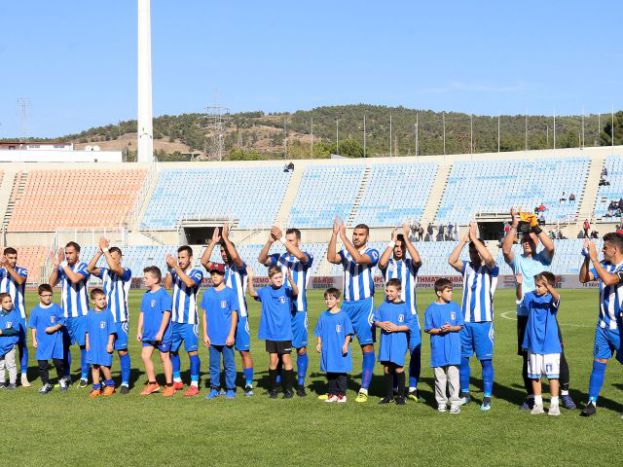 Ελεύθερα με ΑΕΛ