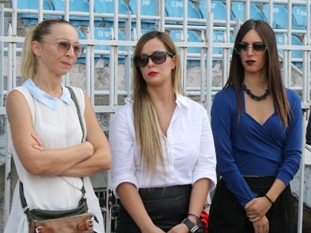 Τέλος και η Παπαστάθη