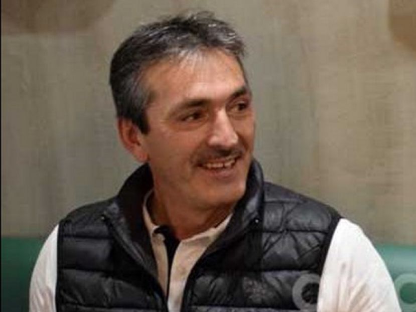 «Να σταματήσει η SL2 να είναι κομπάρσος»