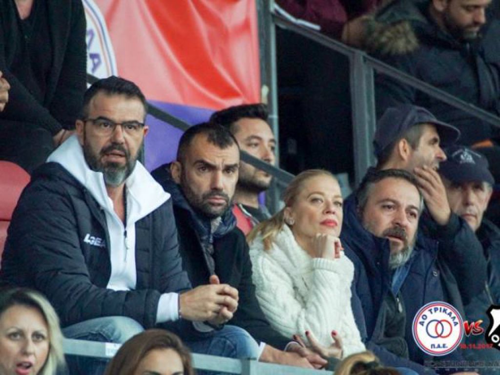 «Ψηλά το κεφάλι»