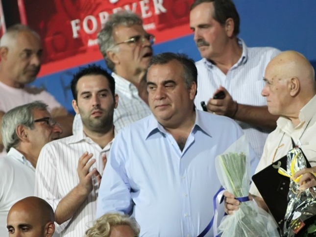 Διπλή παρουσία