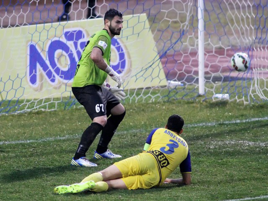 Παλεύει για Ξενοδόχοφ