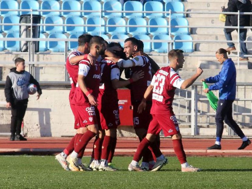 Μισή ντουζίνα απόντες η ΑΕΛ
