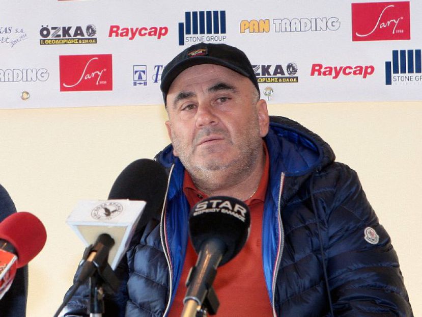 Στα μαχαίρια Δόξα – Παναγόπουλος