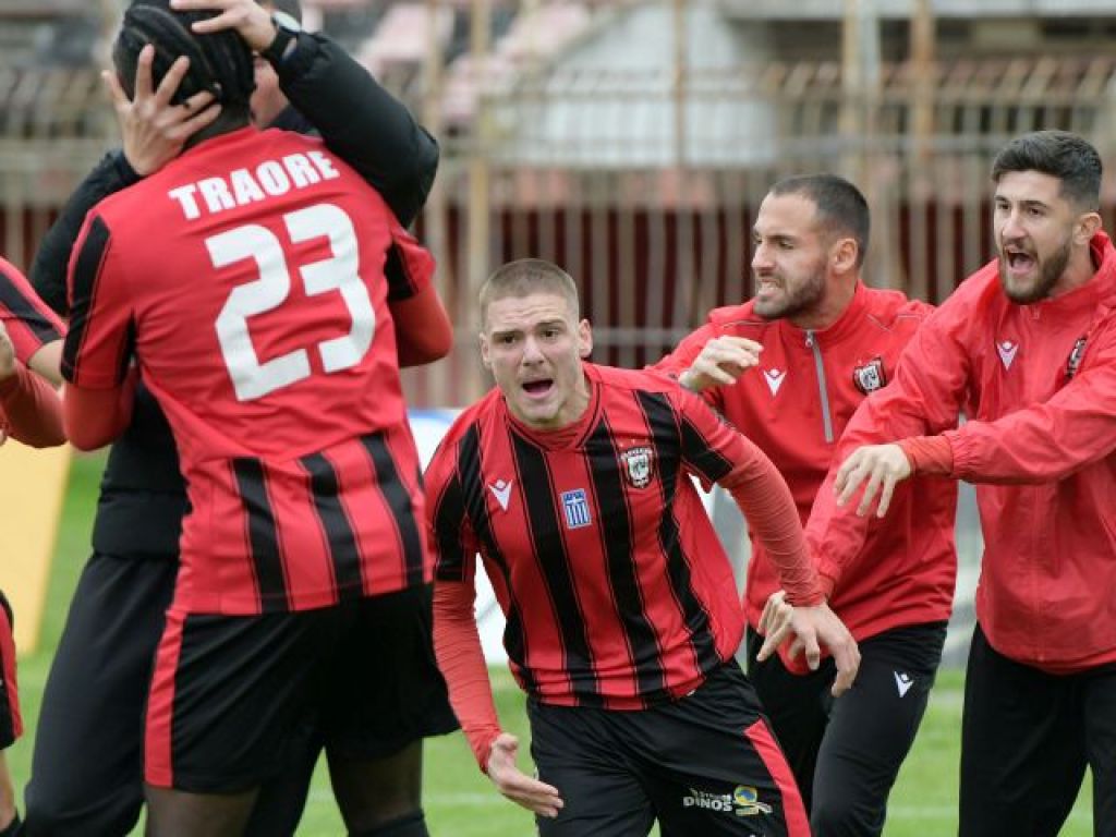 Ξεκόλλησε από τον πάτο η Παναχαϊκή!