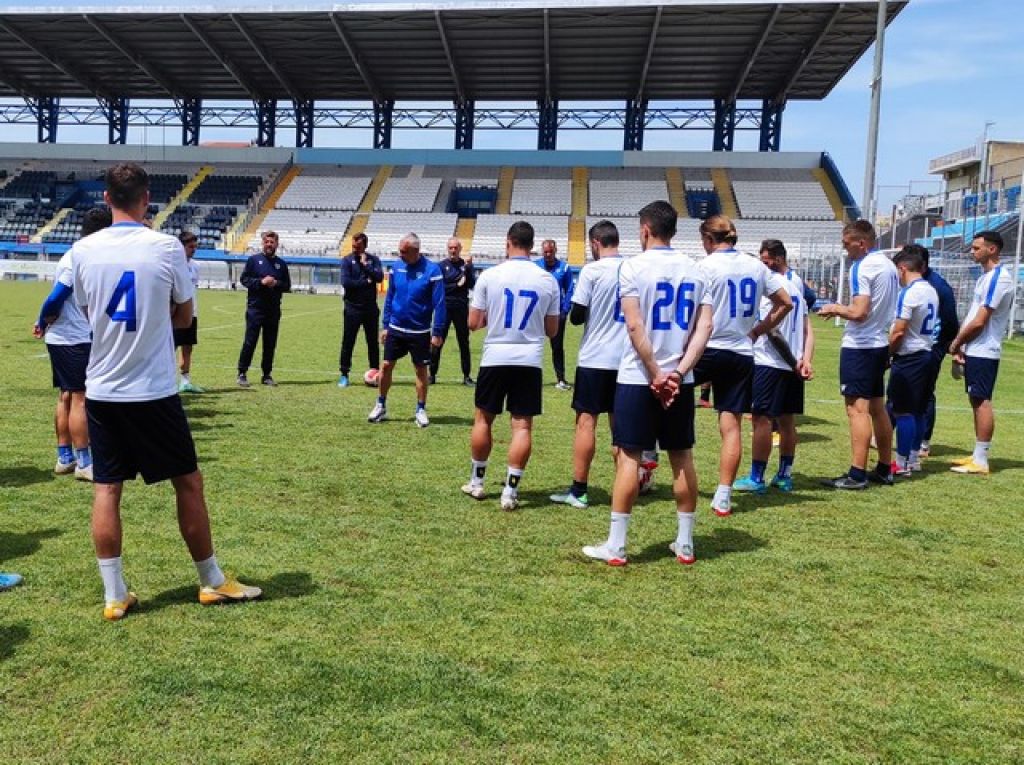 Με τρεις απόντες στη Λακωνία