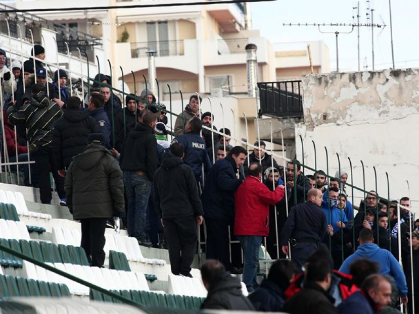 Τρεις σε απολογία