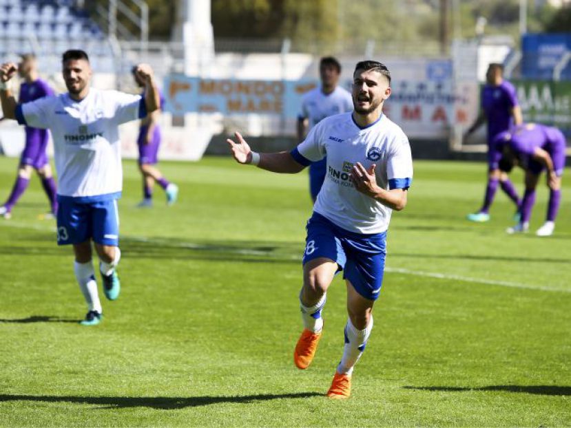 Χαστούκι στα Περιβόλια