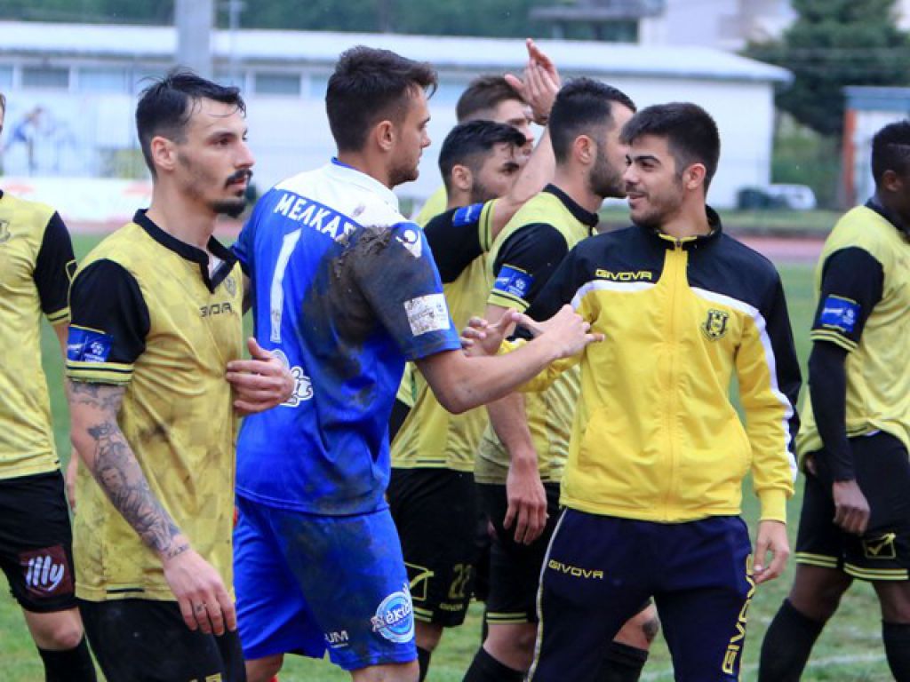 «Αγκάθι» τα εκτός