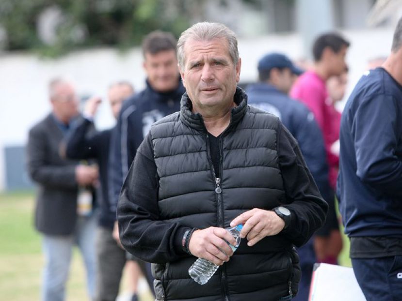Στην… εξέδρα ο Δημητρίου