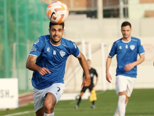 Έξι απόντες και ένα ερώτημα