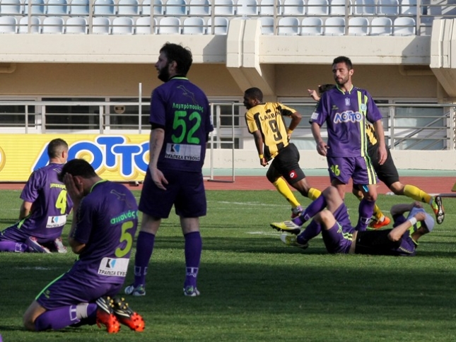 Βαζάκας: «Μας γιγαντώνουν…»