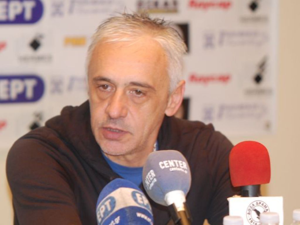 «Άσχημο να βρίζουν…»
