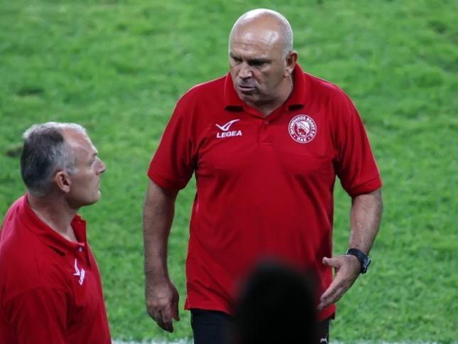 Βαζάκας: «Διασυρμός»