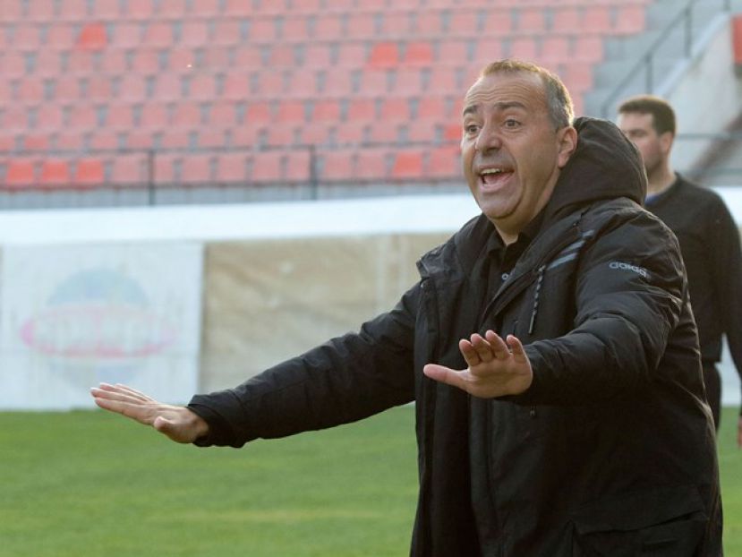 «Μεταβατική χρονιά»