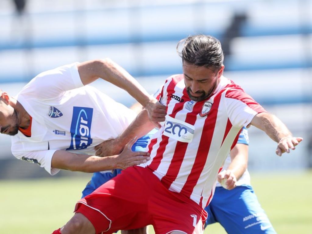 Τάτος: «Απειλές και εκβιασμοί»