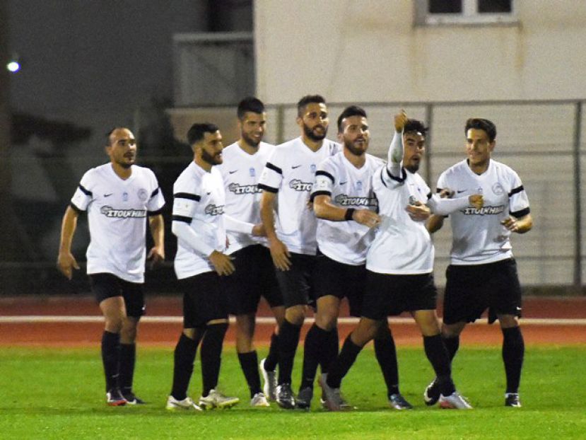 Σχεδιάζει την προετοιμασία