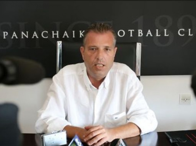 Λούβαρης: «Δεν είμαι πρόεδρος… γλάστρα»